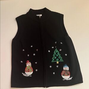 Hampshire Studio Black Holiday Sweater Vest with Snowman and Tree Design